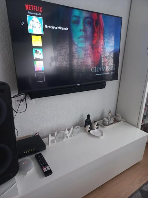“Apartamento Moderno Y Acogedor Madrid Bagian luar foto